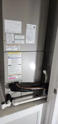 R & J Professional Services Logo