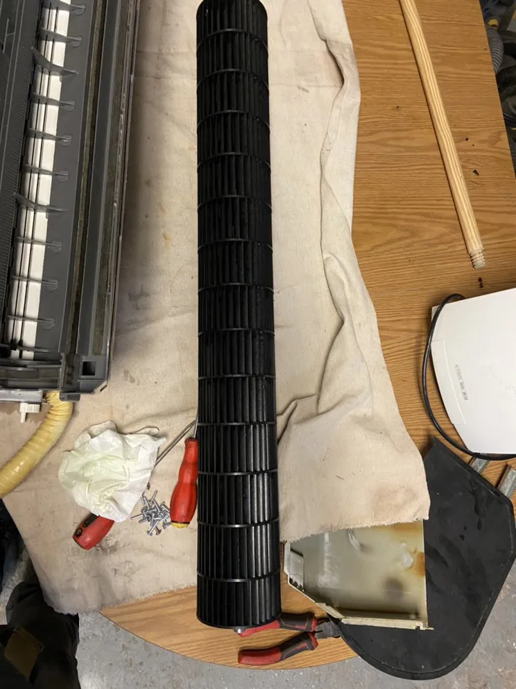 Slide of R & R Mechanical Services