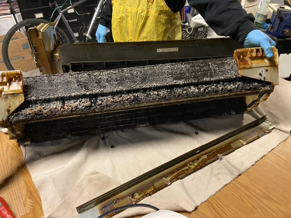 Slide of R & R Mechanical Services