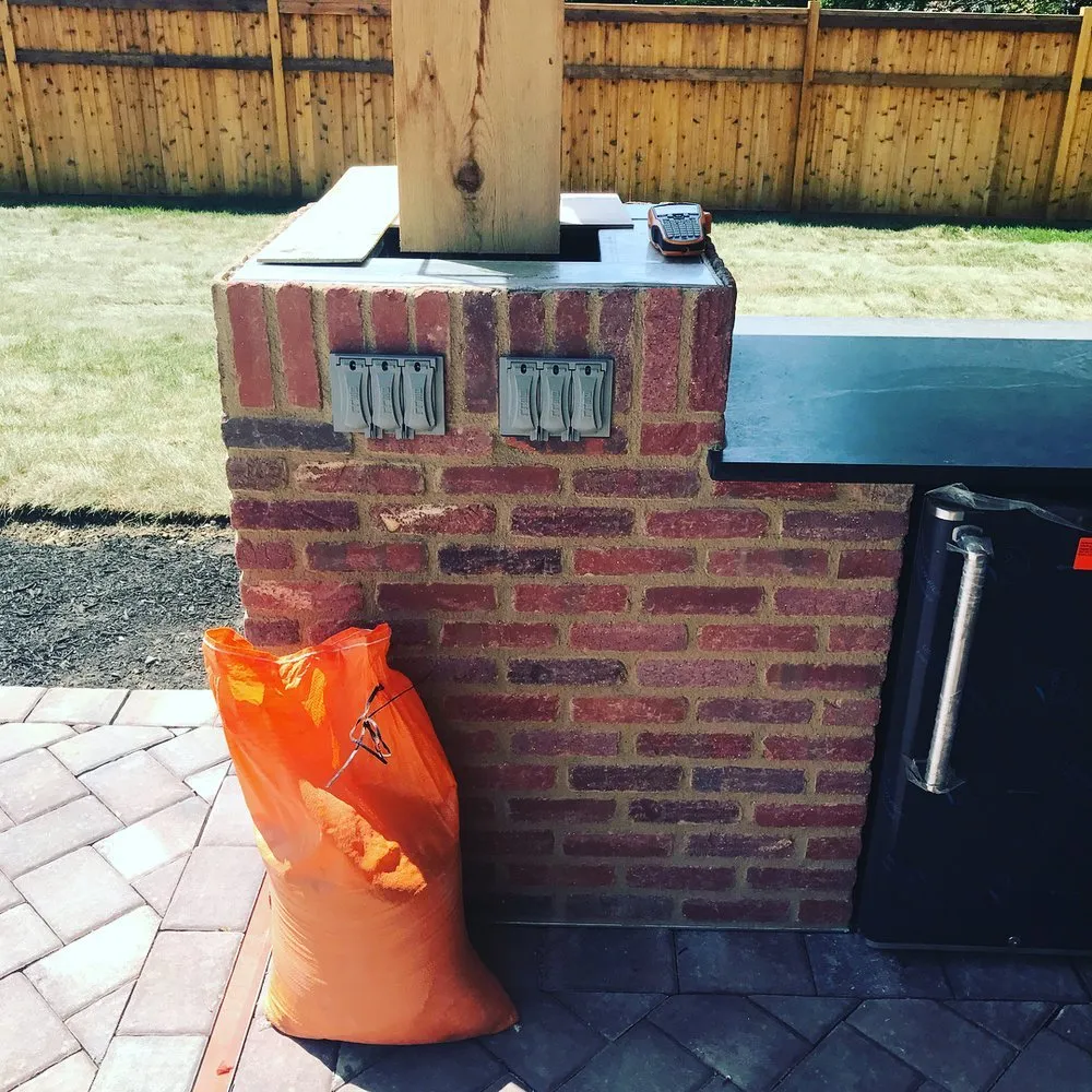 Slide of R & T Yoder