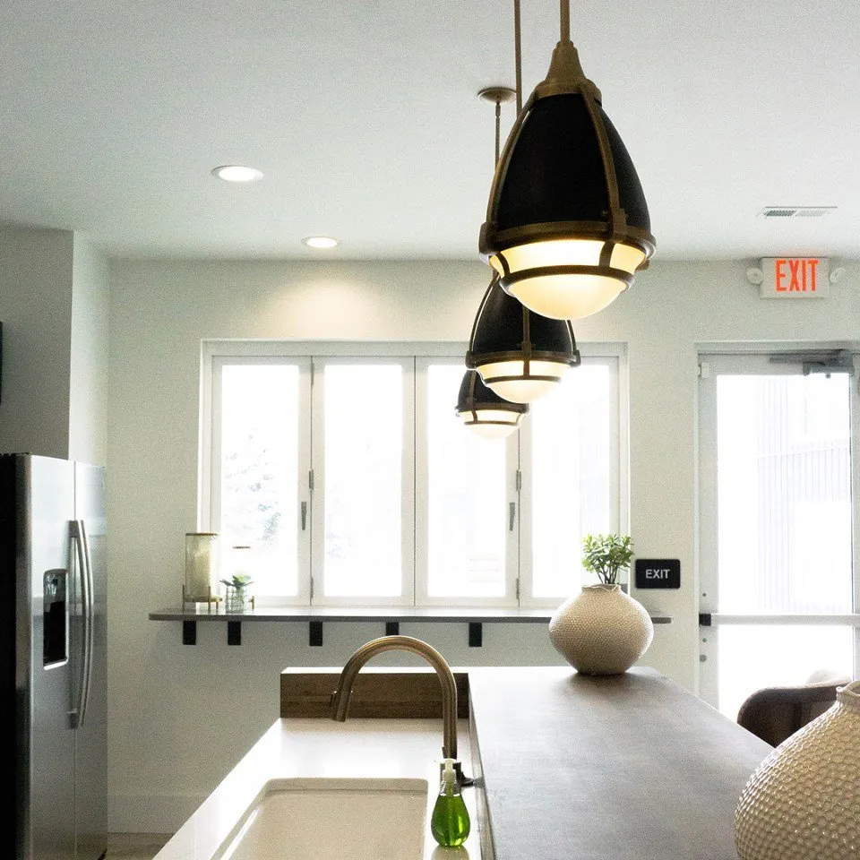 Slide of R & T Yoder