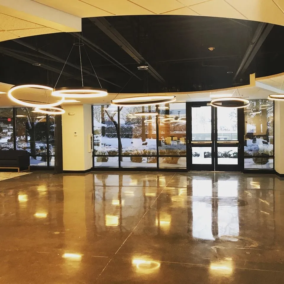 Slide of R & T Yoder