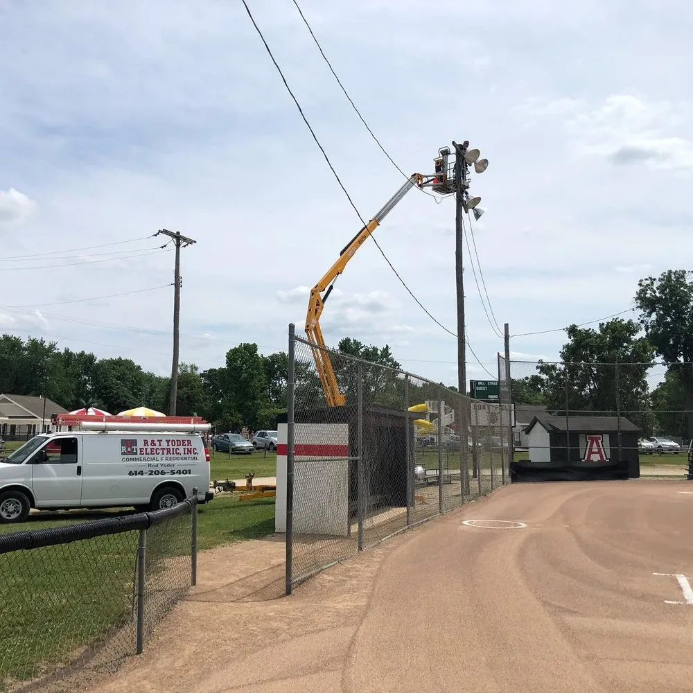 Slide of R & T Yoder