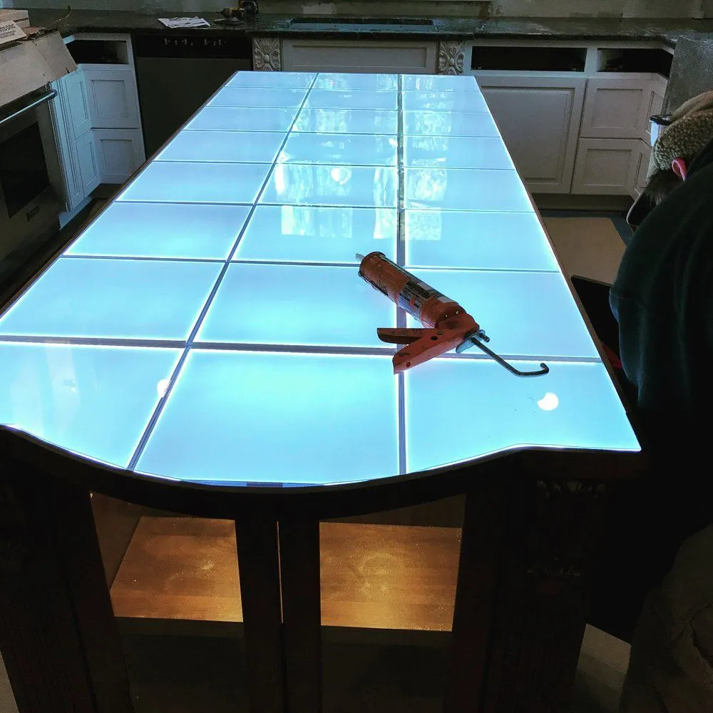 Slide of R & T Yoder