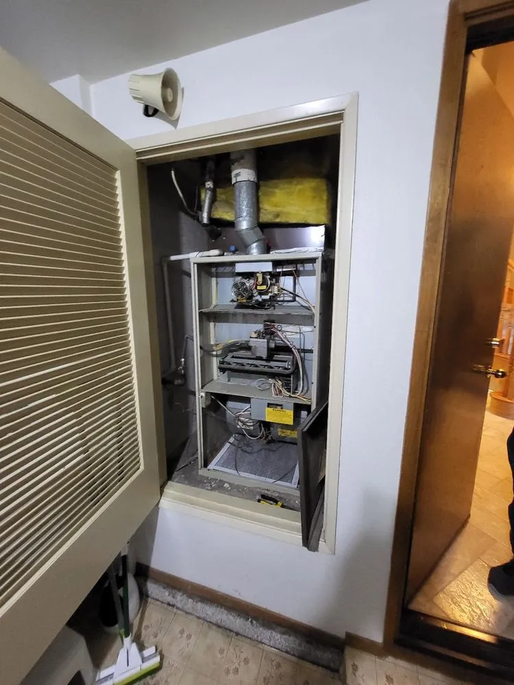 Trusted HVAC maintenance for homes across San Fernando Valley, CA - R 247 HVAC