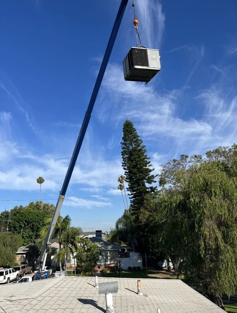 Slide of R Momi Heating & Air-Conditioning