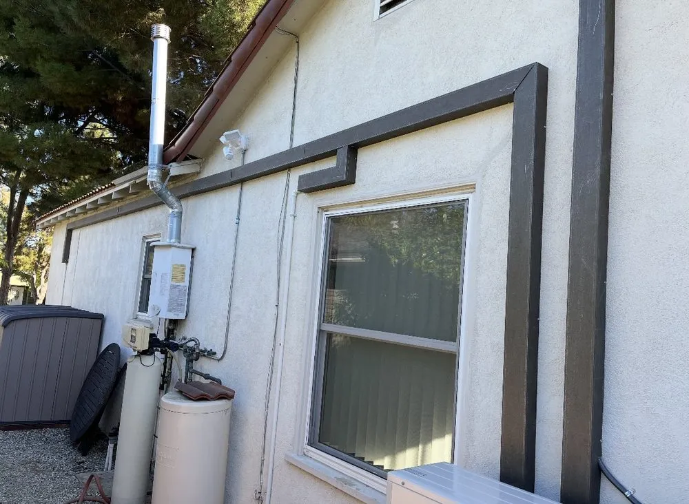 Slide of R Momi Heating & Air-Conditioning