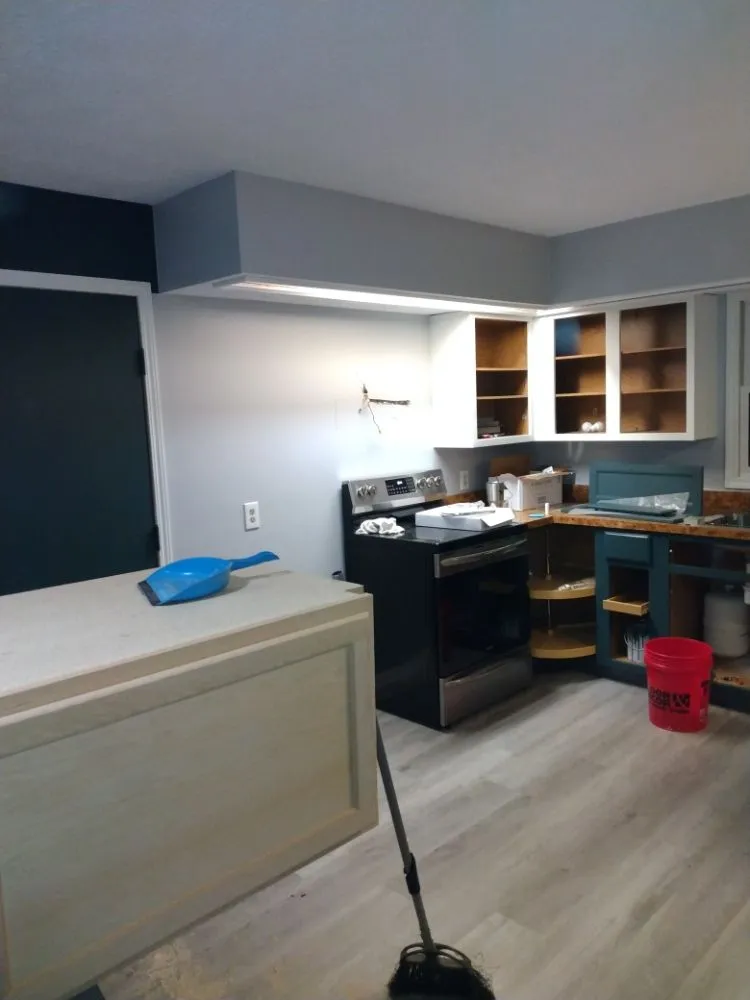 Slide of R&A Handyman Remodeling and Cleaning Services