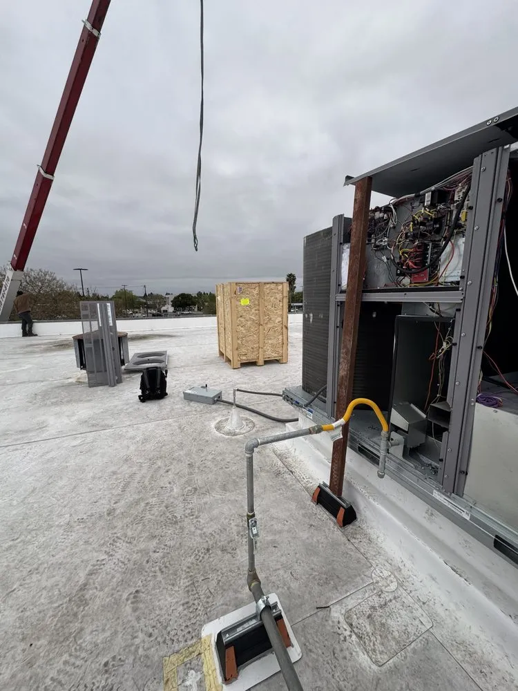 Slide of Raul’s Heating & Cooling