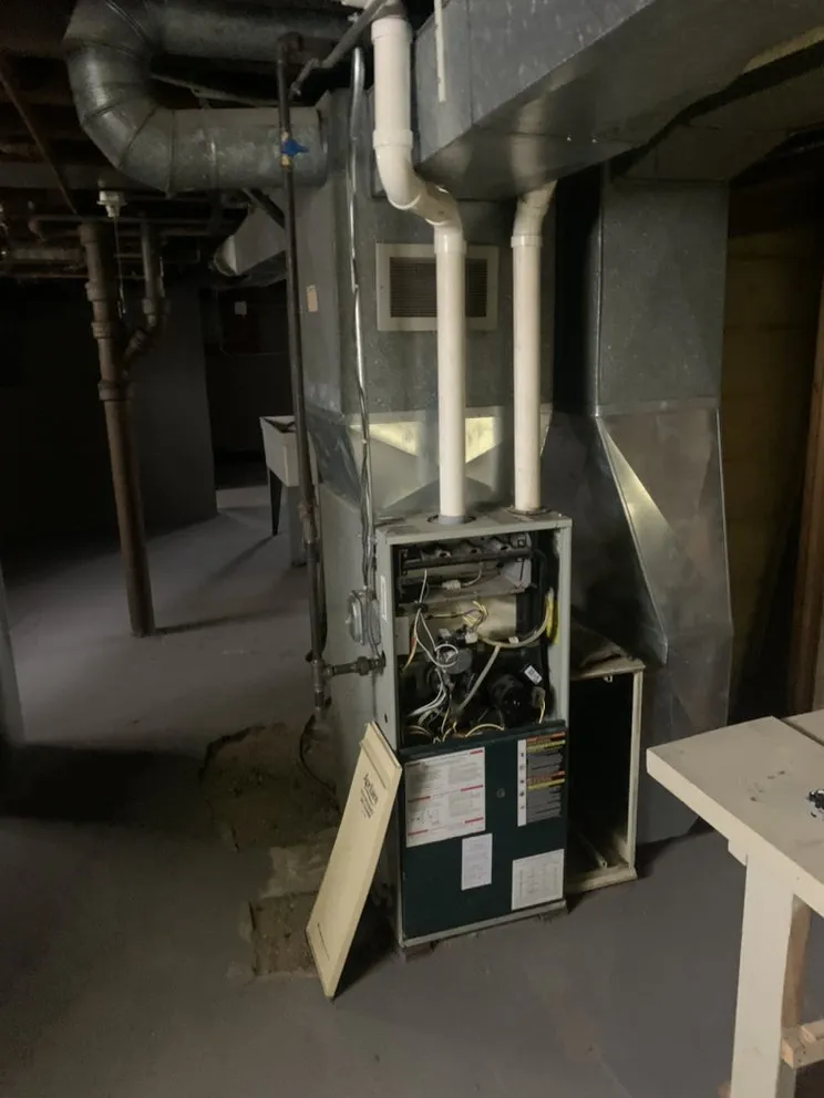 Slide of Raymond Tomasik