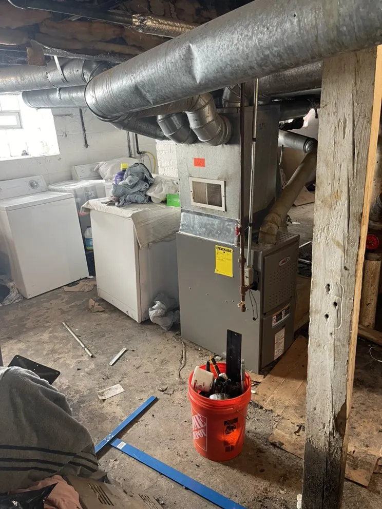 Slide of Raymond Tomasik