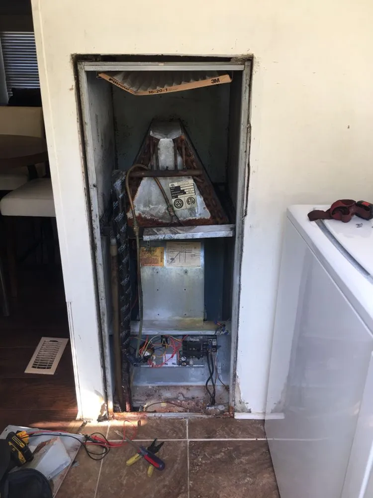 Slide of Ray's Heating & A/C