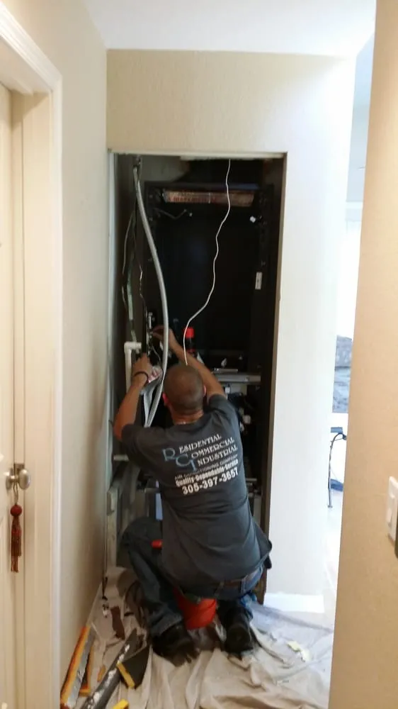 Slide of RCI Air Conditioning Company