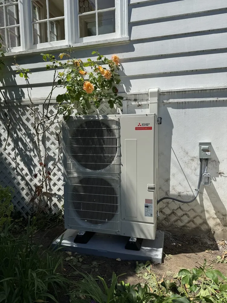 Slide of Ready Energy Solutions