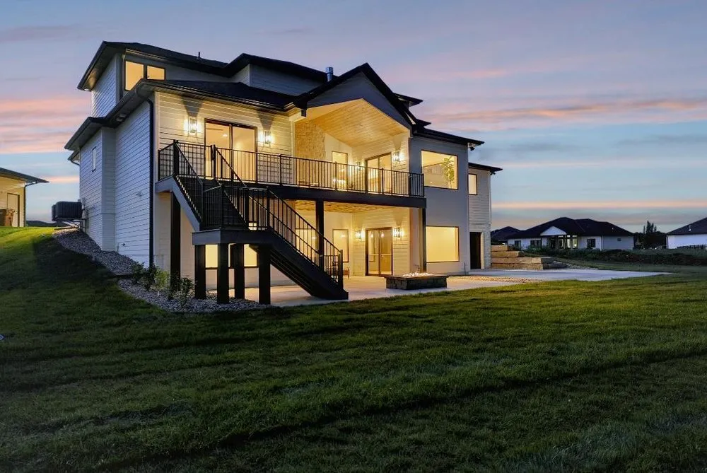 Slide of RED Custom Homes