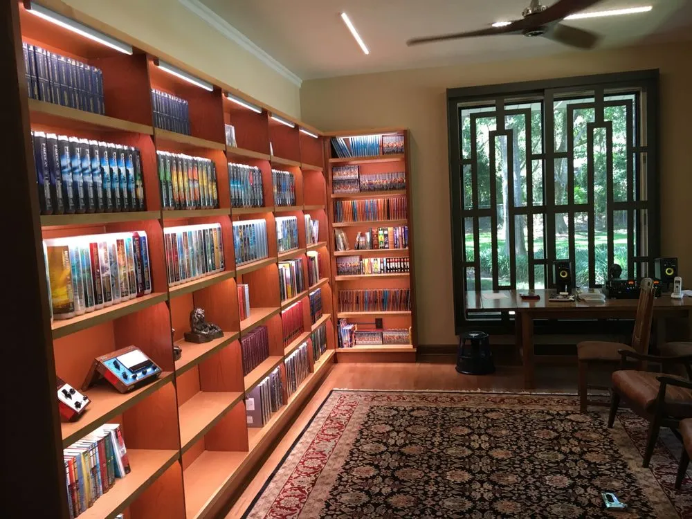 Slide of Red Royal Services