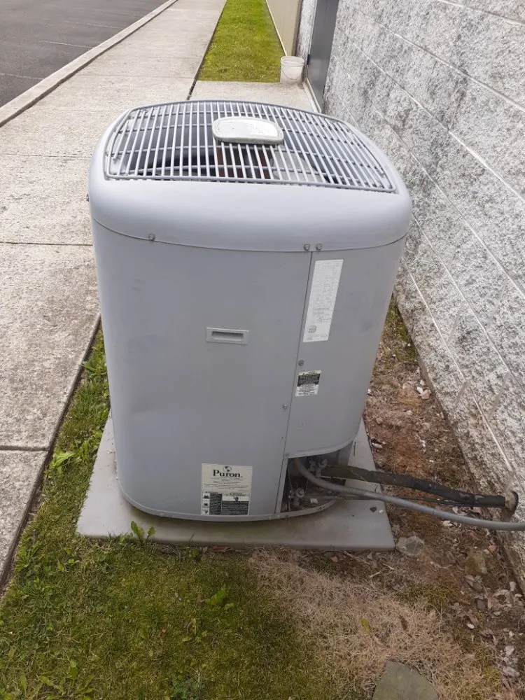 Slide of Red Star Mechanical Group