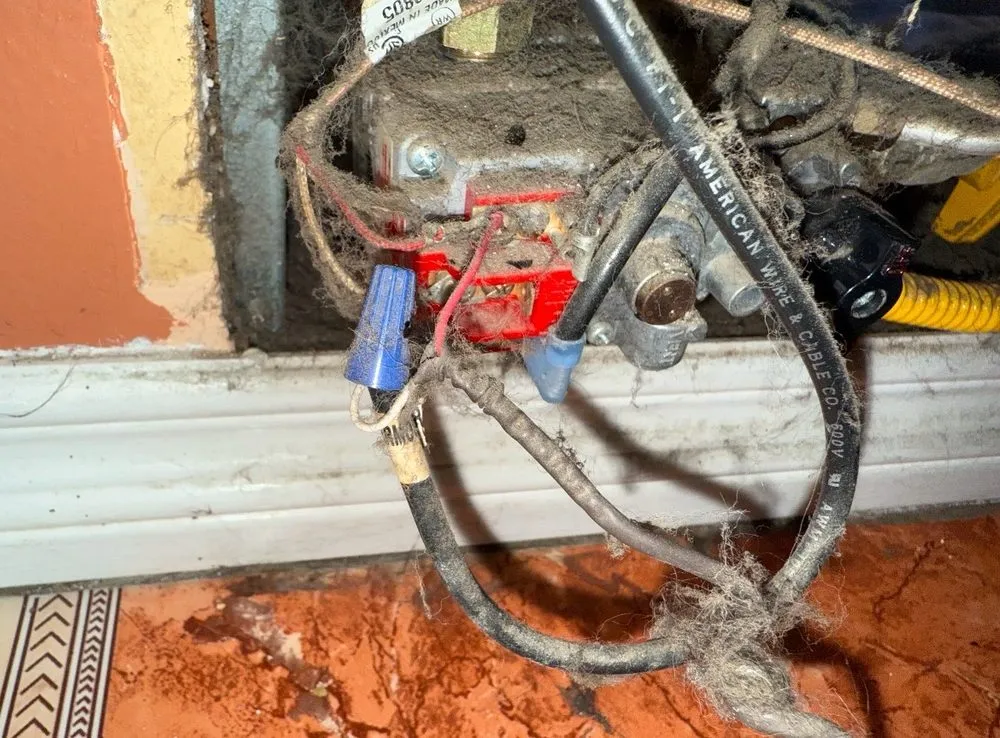 Slide of Reddz Heating and Air