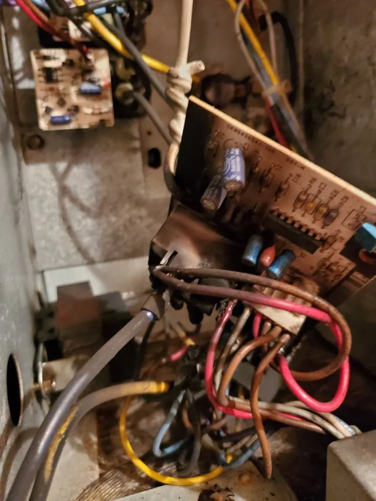 Slide of Reeder's Air Conditioning & Heating