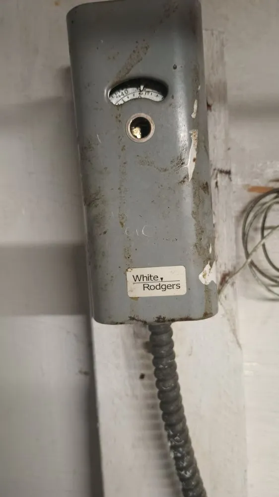 Slide of Refri Jaquez