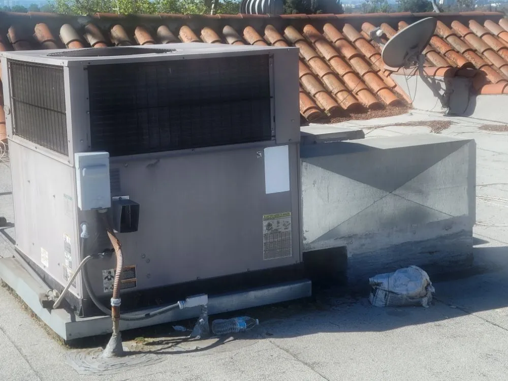 Slide of Refriairtech