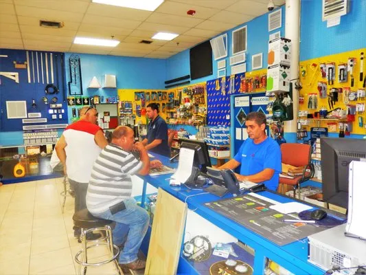 Refricenter North Logo