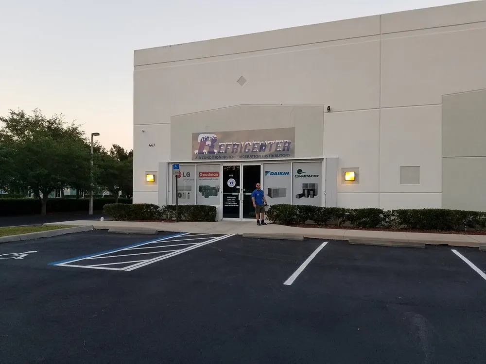 Trusted heating and cooling service experts serving Port St. Lucie, FL - Refricenter Port St. Lucie