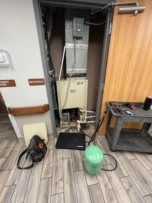 Refrigerate State 48 Logo