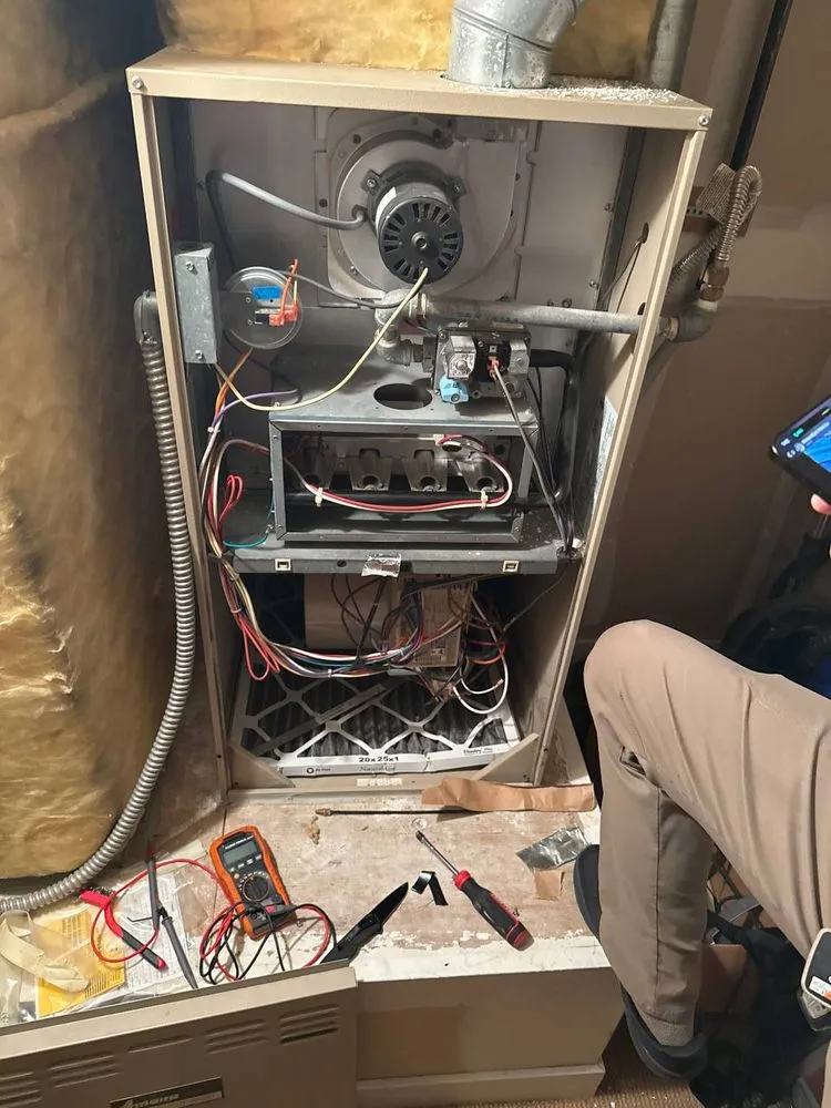 Slide of Refrigeration Experts