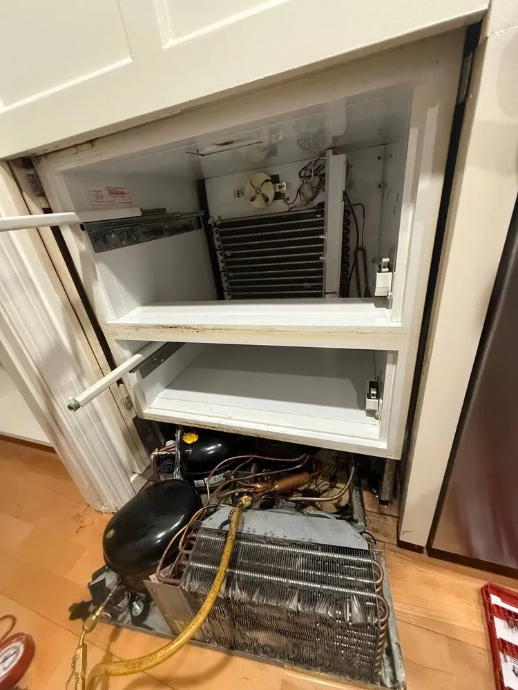 Slide of Refrigeration Experts