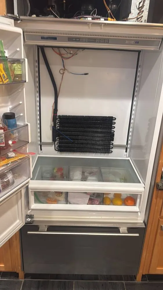 Slide of Refrigeration Experts