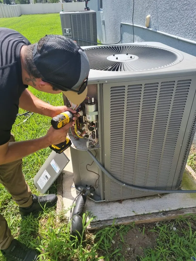 Slide of Refriray Services