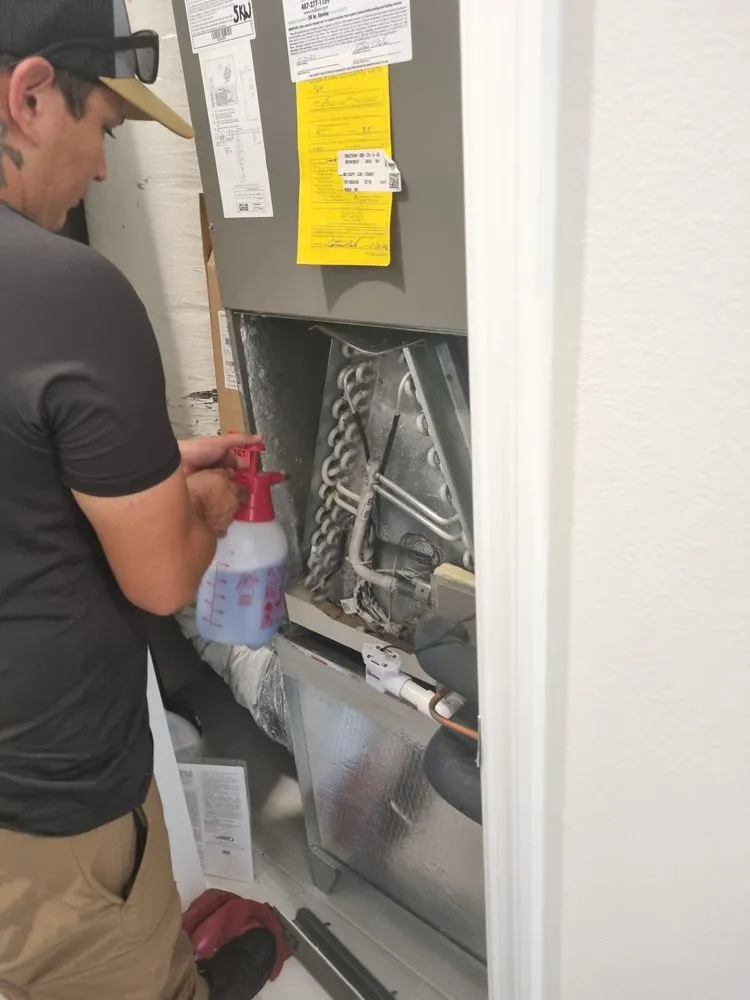 Slide of Refriray Services