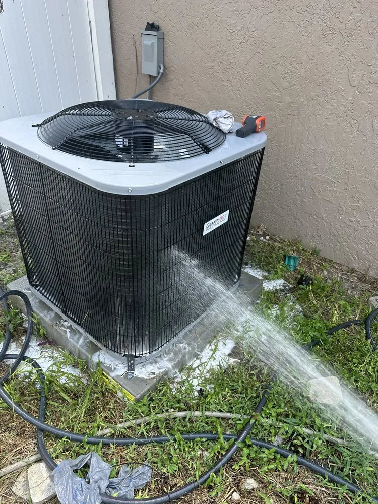 Slide of Refriray Services