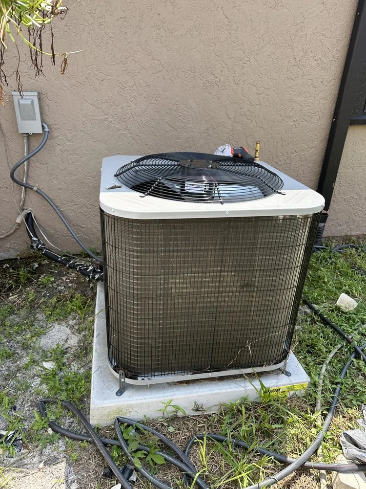 Slide of Refriray Services