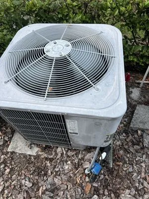 Refriray Services Logo