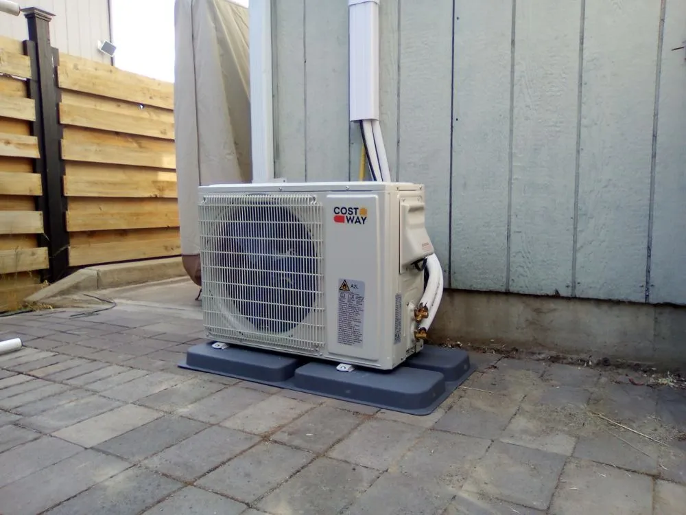 Slide of Reign City Comfort