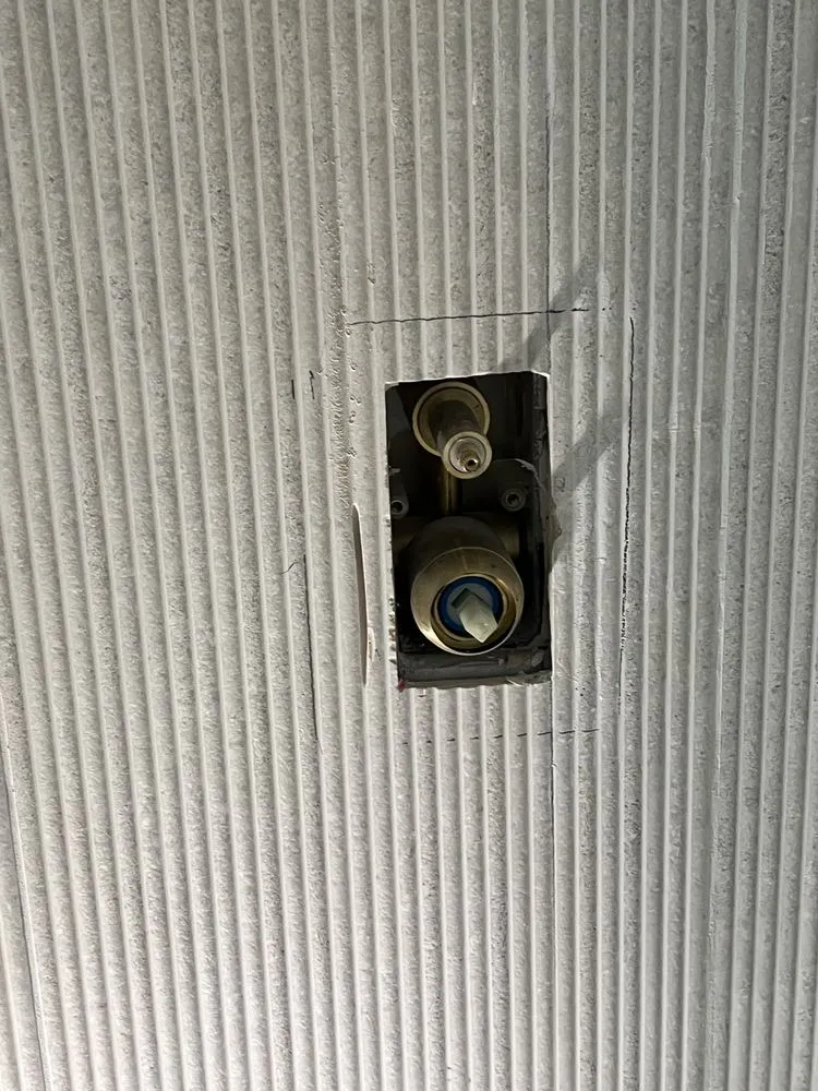 Slide of Renova Home