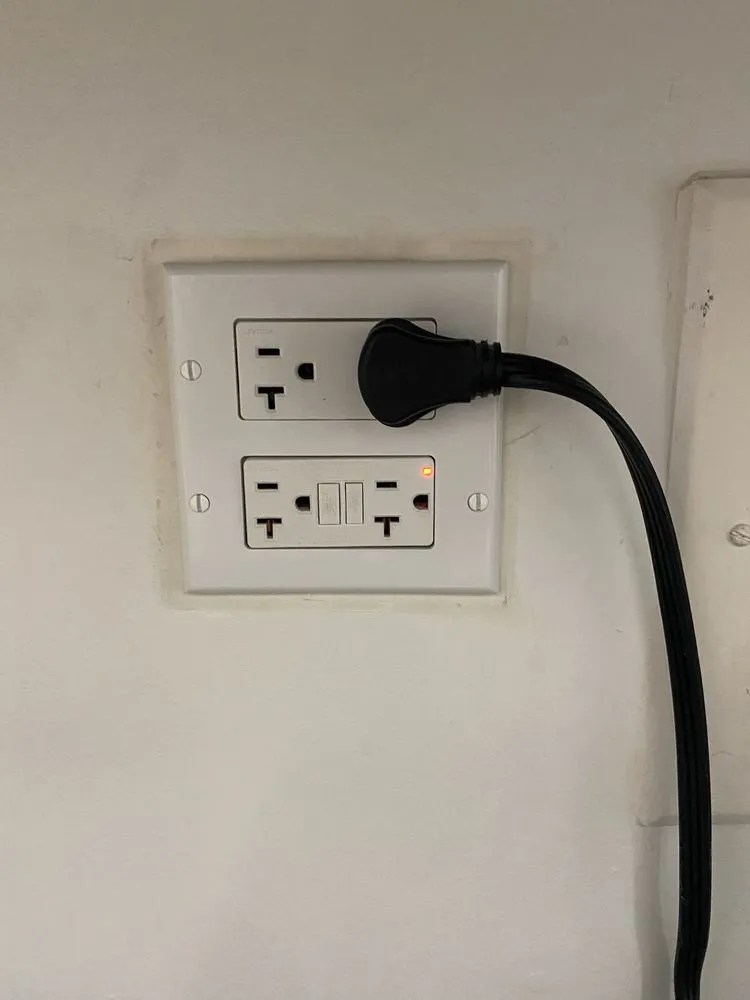 Slide of Repair Tech