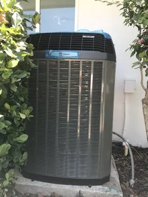 Ressie Giel Prof Service Logo