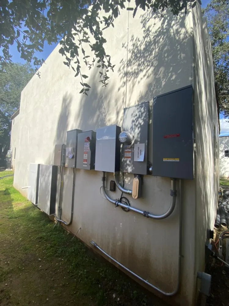 Slide of RETKNO Consulting