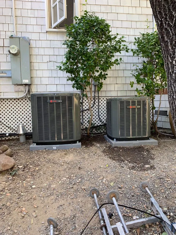 Slide of Reyes Heating And Air