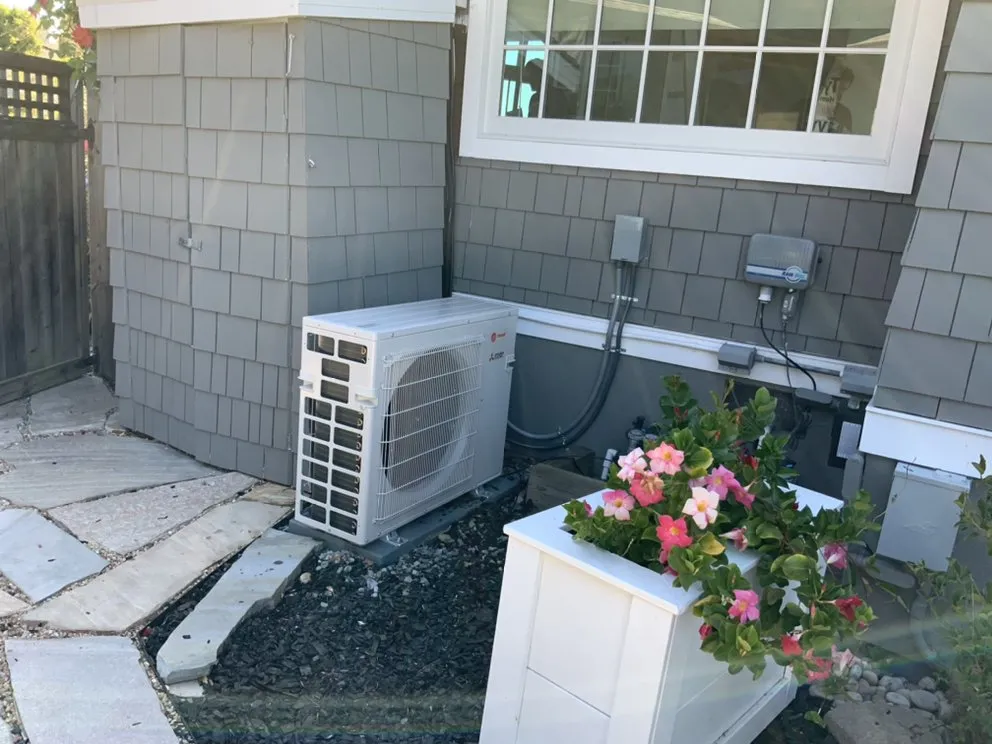 Slide of Reyes Heating And Air