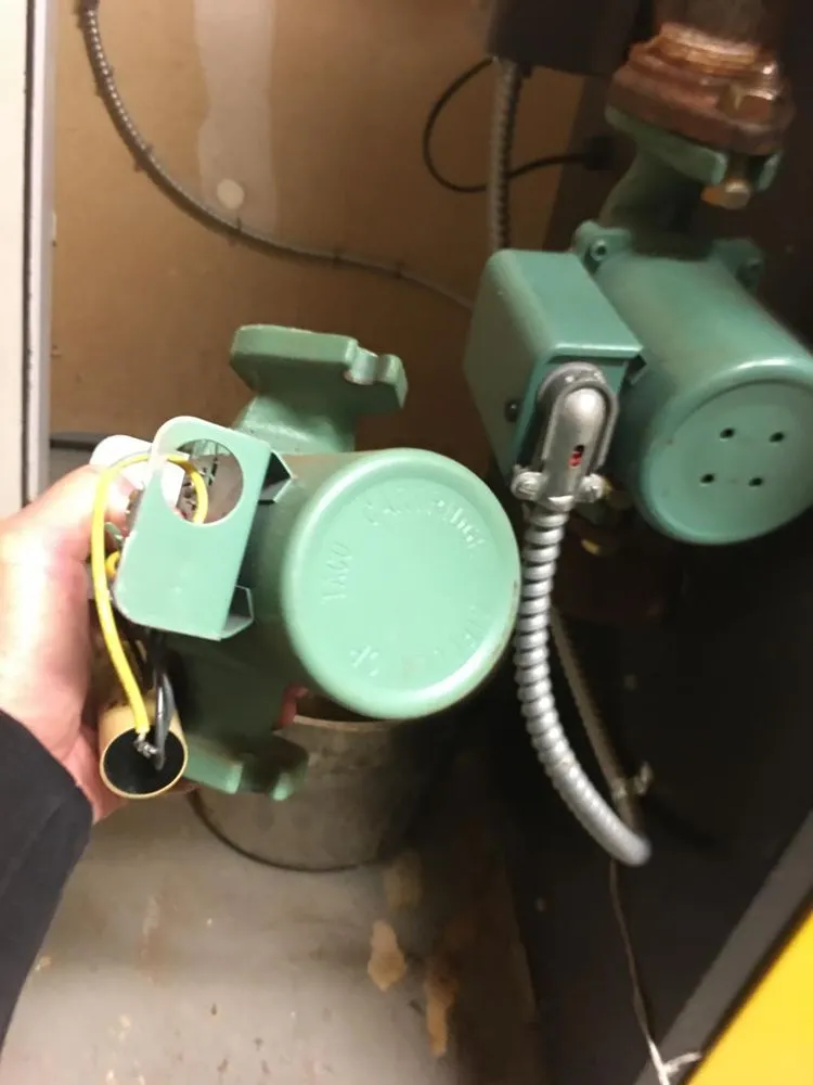 Slide of Richard's Handyman Services