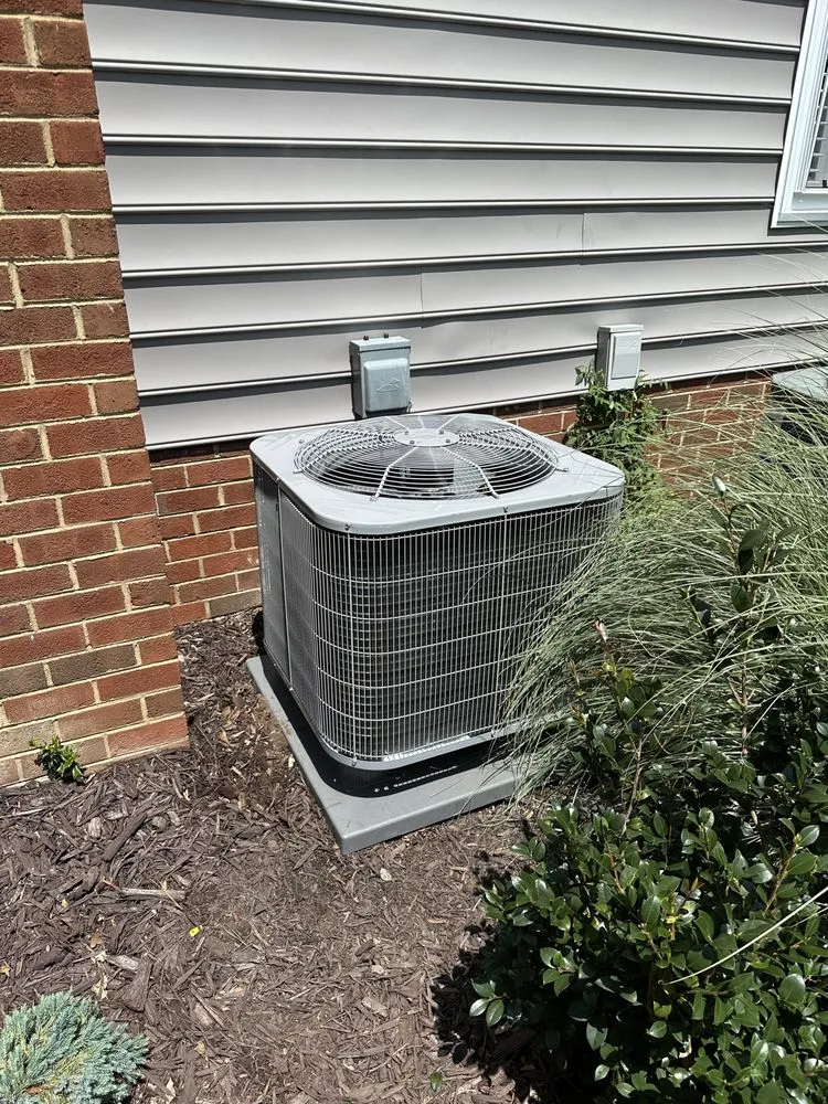 Slide of Richmond Heating and Air Services