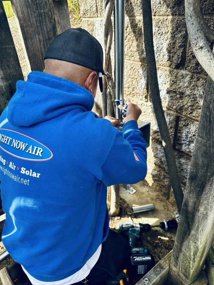 Slide of Right Now Air & Solar