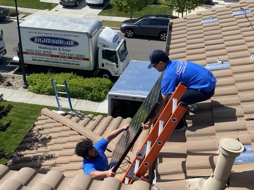 Slide of Right Now Air & Solar