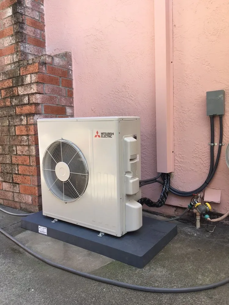 Slide of Right Now Air & Solar