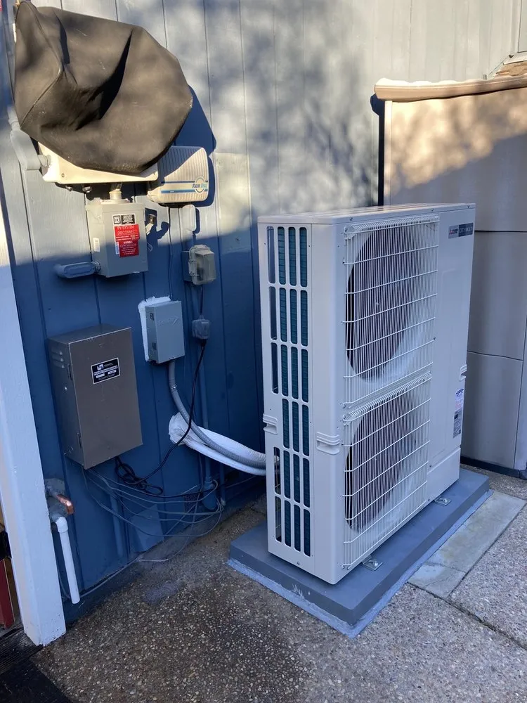 Slide of Right Now Air & Solar