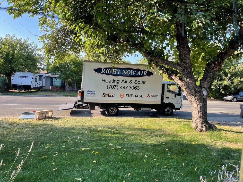 Slide of Right Now Air & Solar